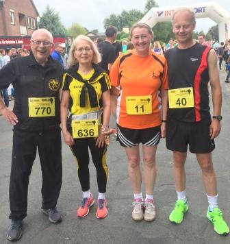 Die Familie aus Solidarität natürlich mit am Start, wenn auch nur über 5km!